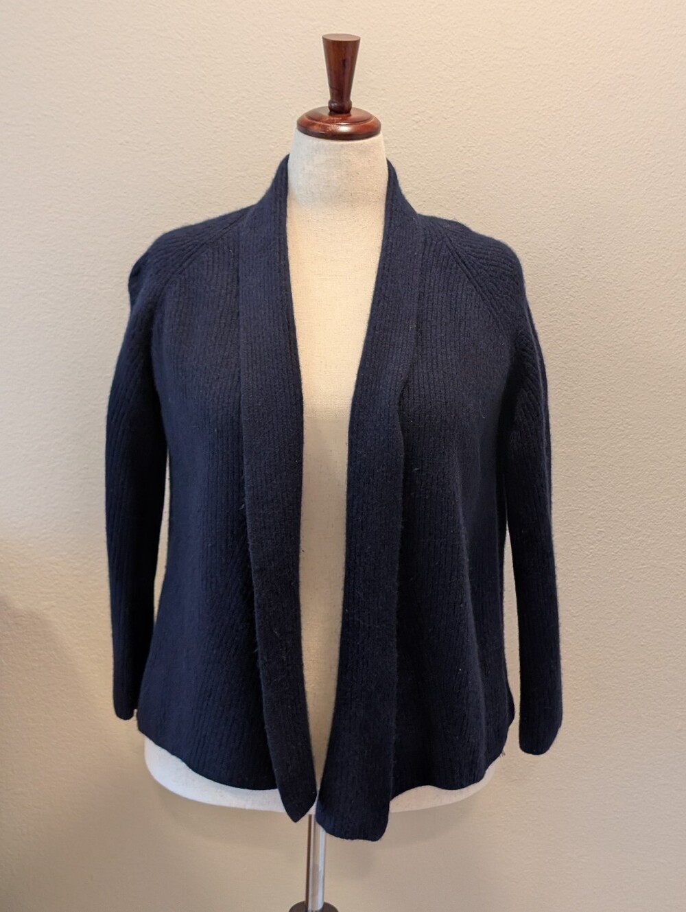 Women's Vince Navy Blue Knit Sweater Medium